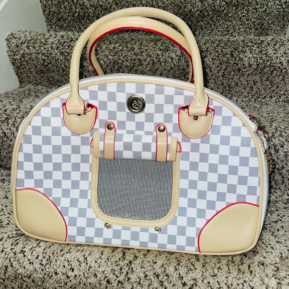 Cat/Small dog carrier